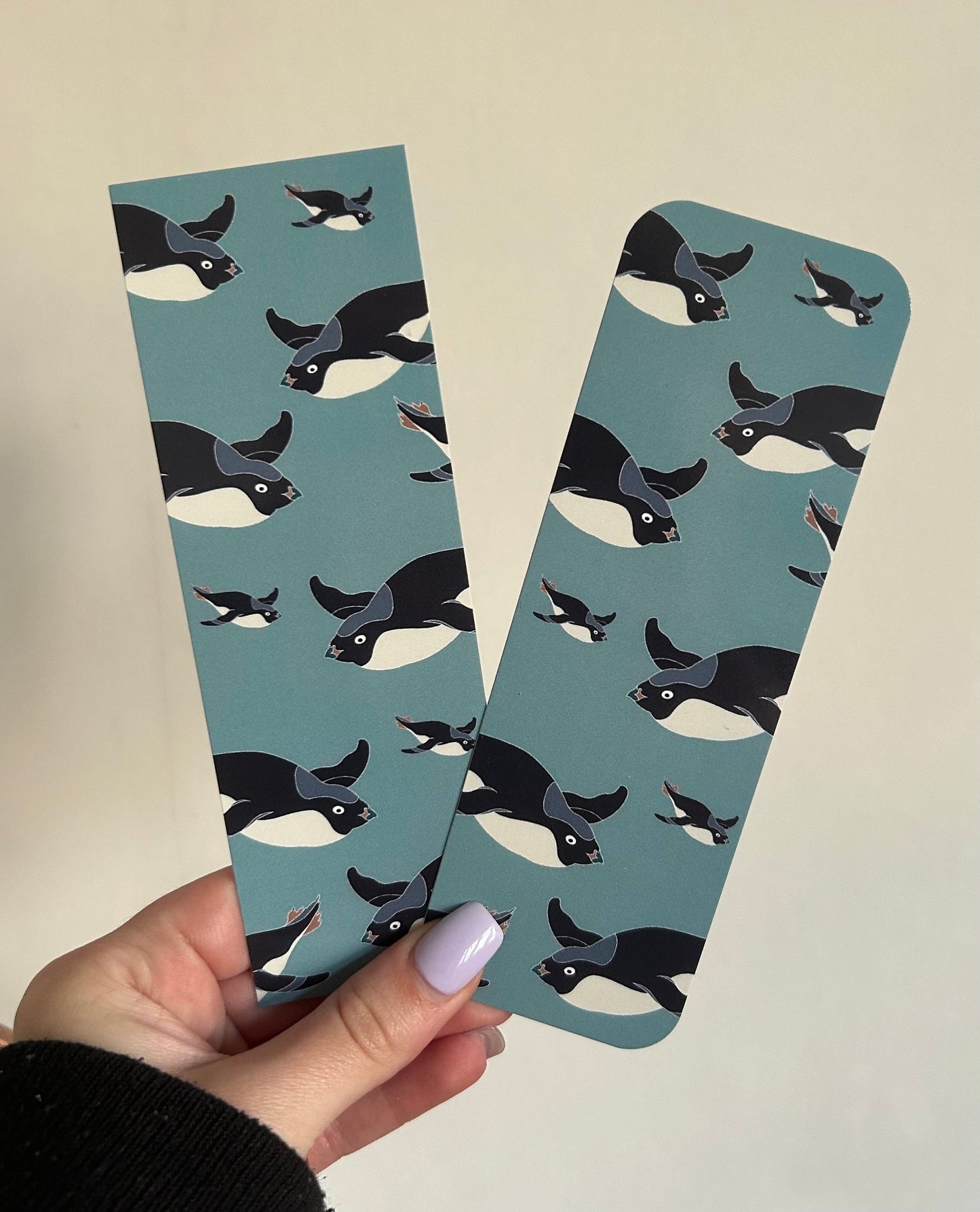 Cute penguin bookmark